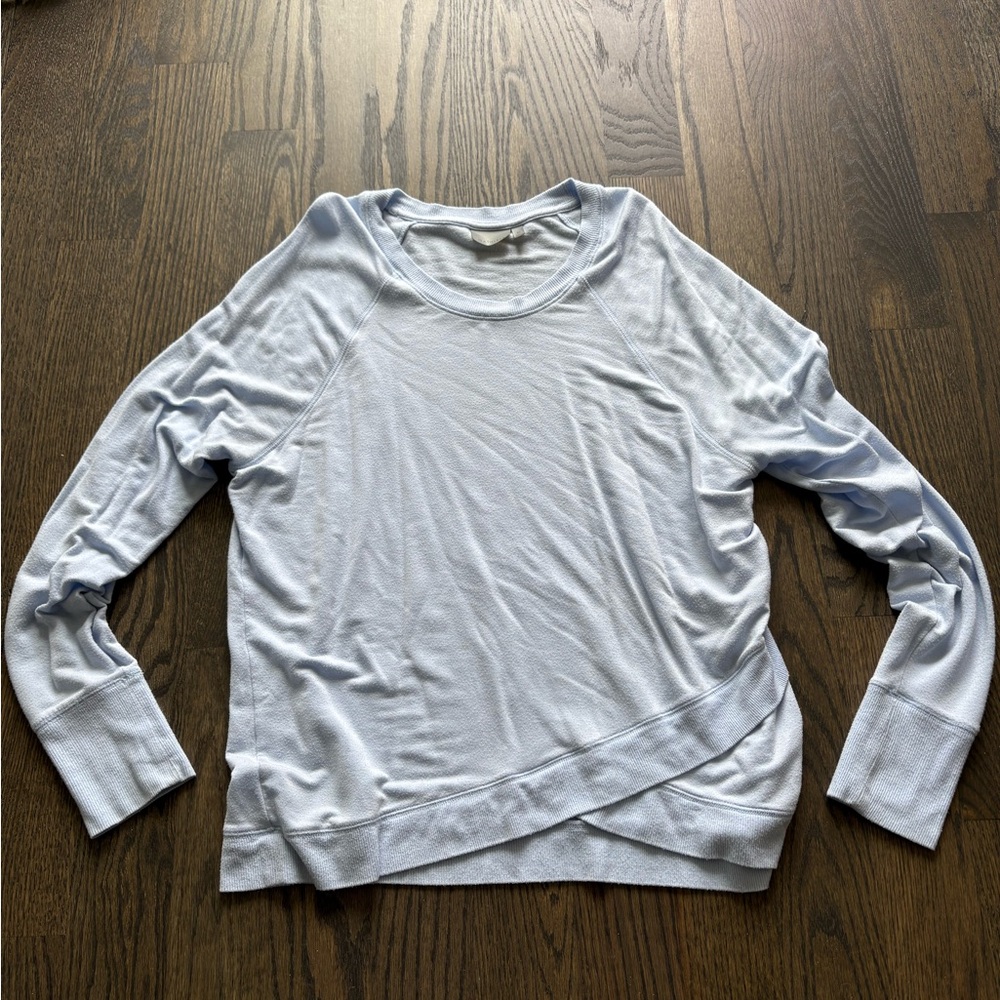 Athleta Serenity Criss Cross shirt